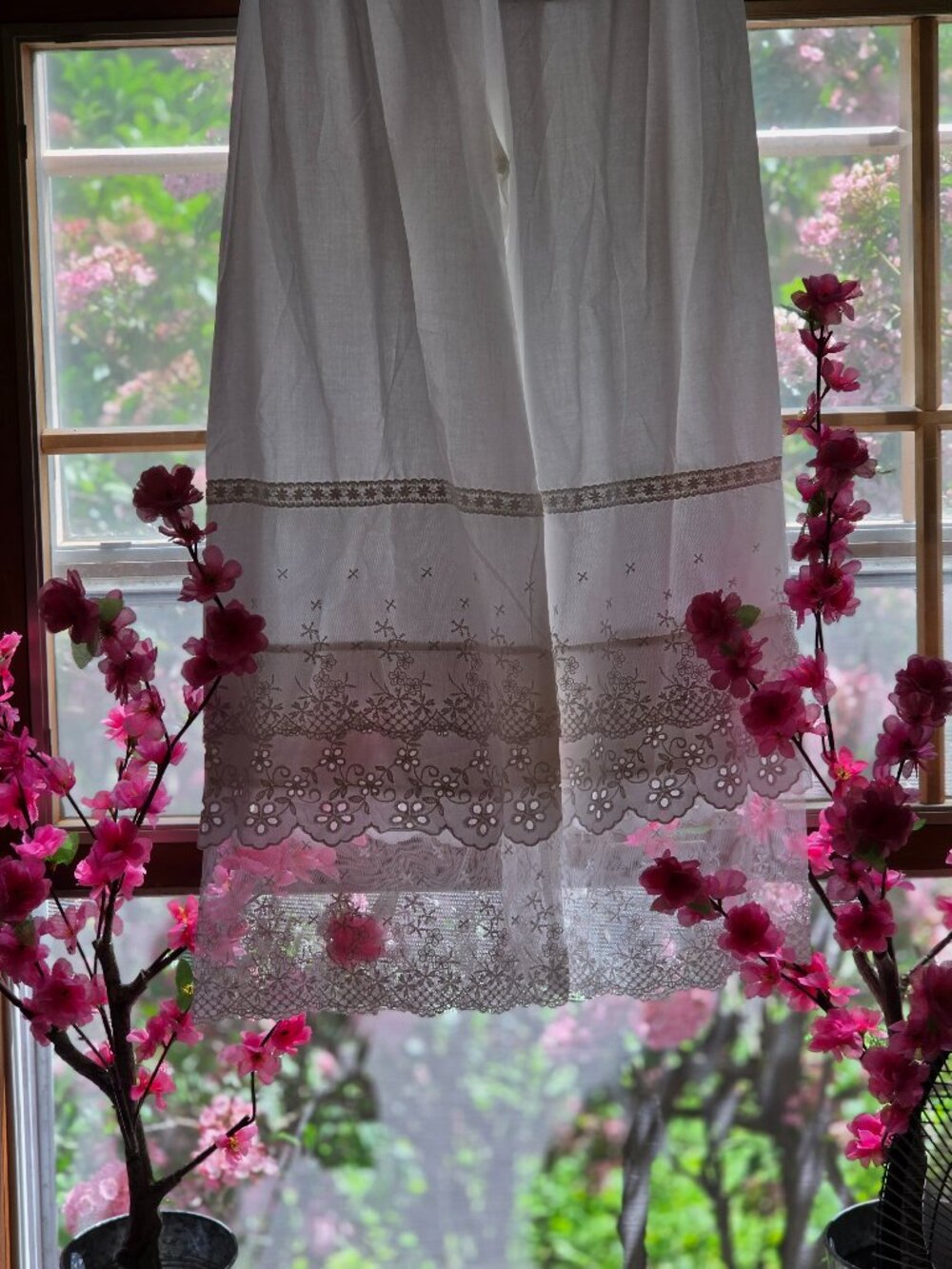 STUNNING FINE WHITE COTTON Eyelet And lace PANTALOON WIDE LEGGED PETTIPANTS S-M